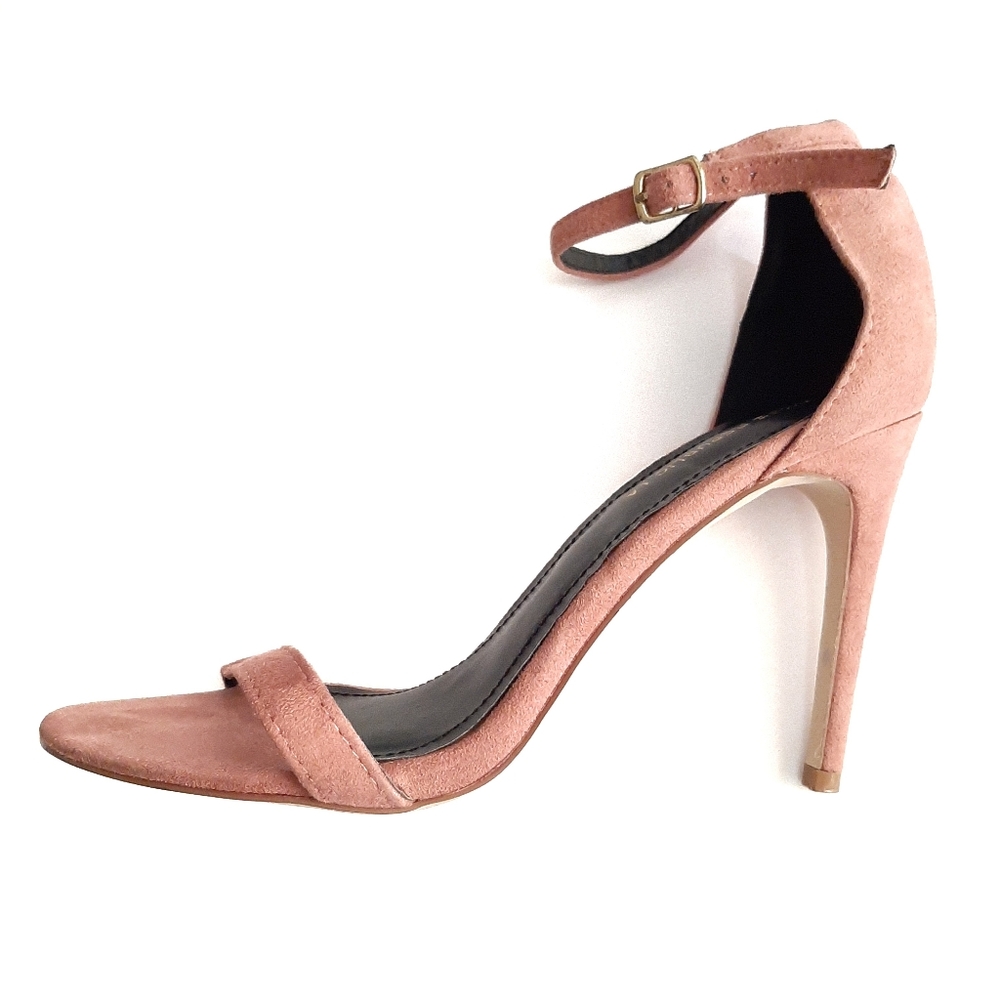 Shoe Republic LA blush pink pumps